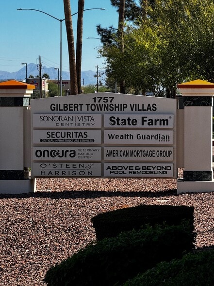 1757 E Baseline Rd, Gilbert, AZ à louer - Photo de l’immeuble – Image 3 sur 19