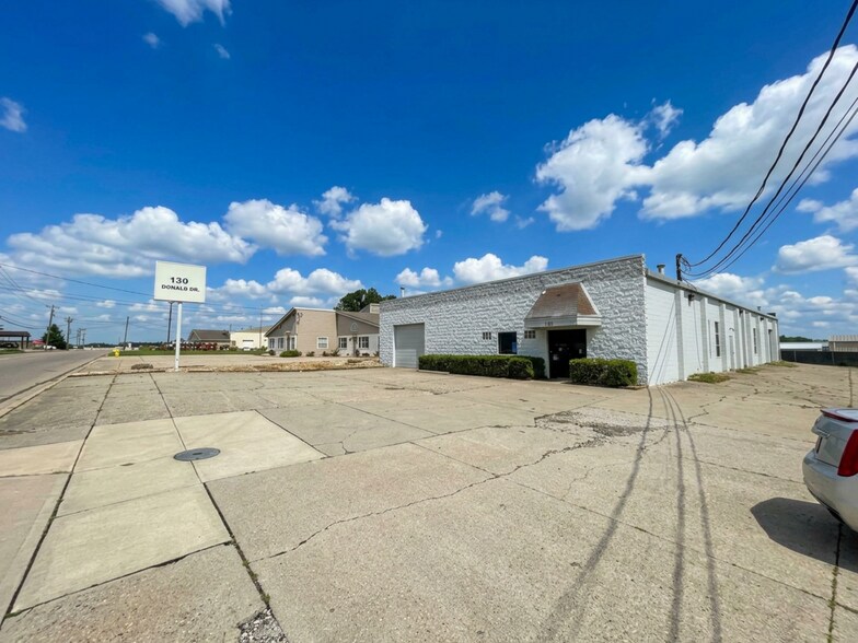 130 Donald Dr, Fairfield, OH à louer - Photo de l’immeuble – Image 3 sur 10