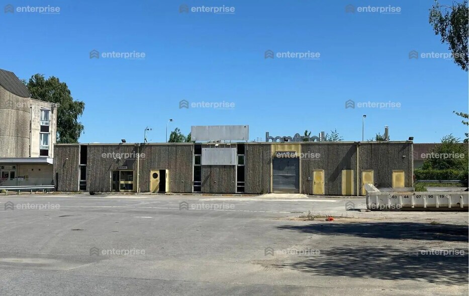 Local commercial dans Creil à louer - Photo de l’immeuble – Image 3 sur 6