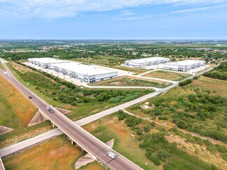 Plus de détails pour 10913 McAngus Rd, Del Valle, TX - Industriel/Logistique à louer