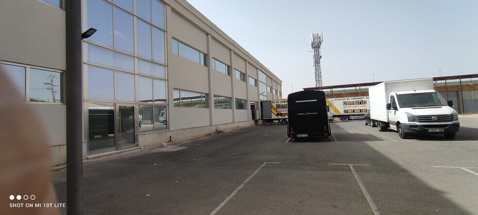 Industriel/Logistique dans Elda, Alicante à vendre - Photo de l’immeuble – Image 2 sur 2