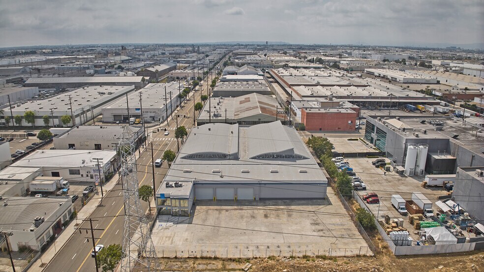 3301 Leonis Blvd, Vernon, CA à louer - Photo de l’immeuble – Image 3 sur 7