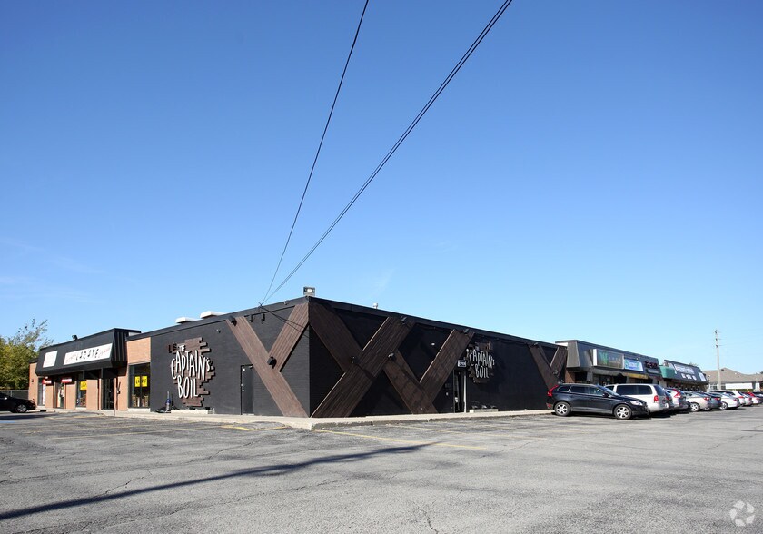 689 Oxford St W, London, ON à louer - Photo de l’immeuble – Image 2 sur 4