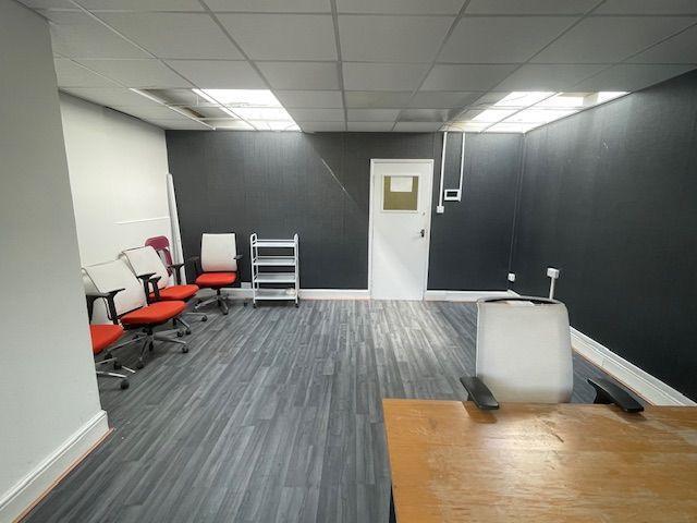 12-14 Leagrave Rd, Luton à louer - Photo de l’immeuble – Image 3 sur 3