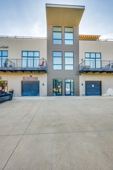 4755-4763 Algiers St, Dallas, TX à louer - Photo de l’immeuble – Image 2 sur 26