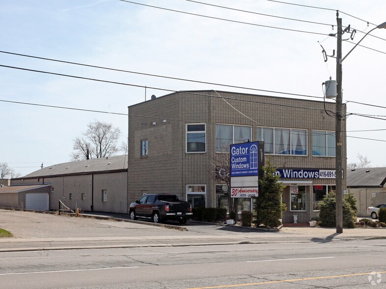 299 Danforth Rd, Toronto, ON à vendre - Photo de l’immeuble – Image 2 sur 14