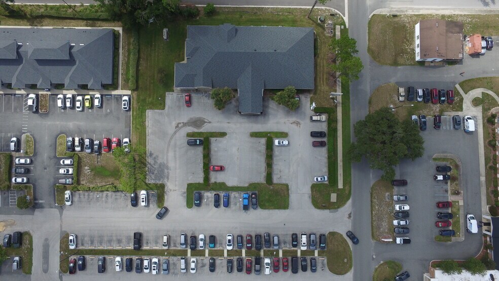 640 S Lake St, Leesburg, FL à louer - Photo de l’immeuble – Image 3 sur 10