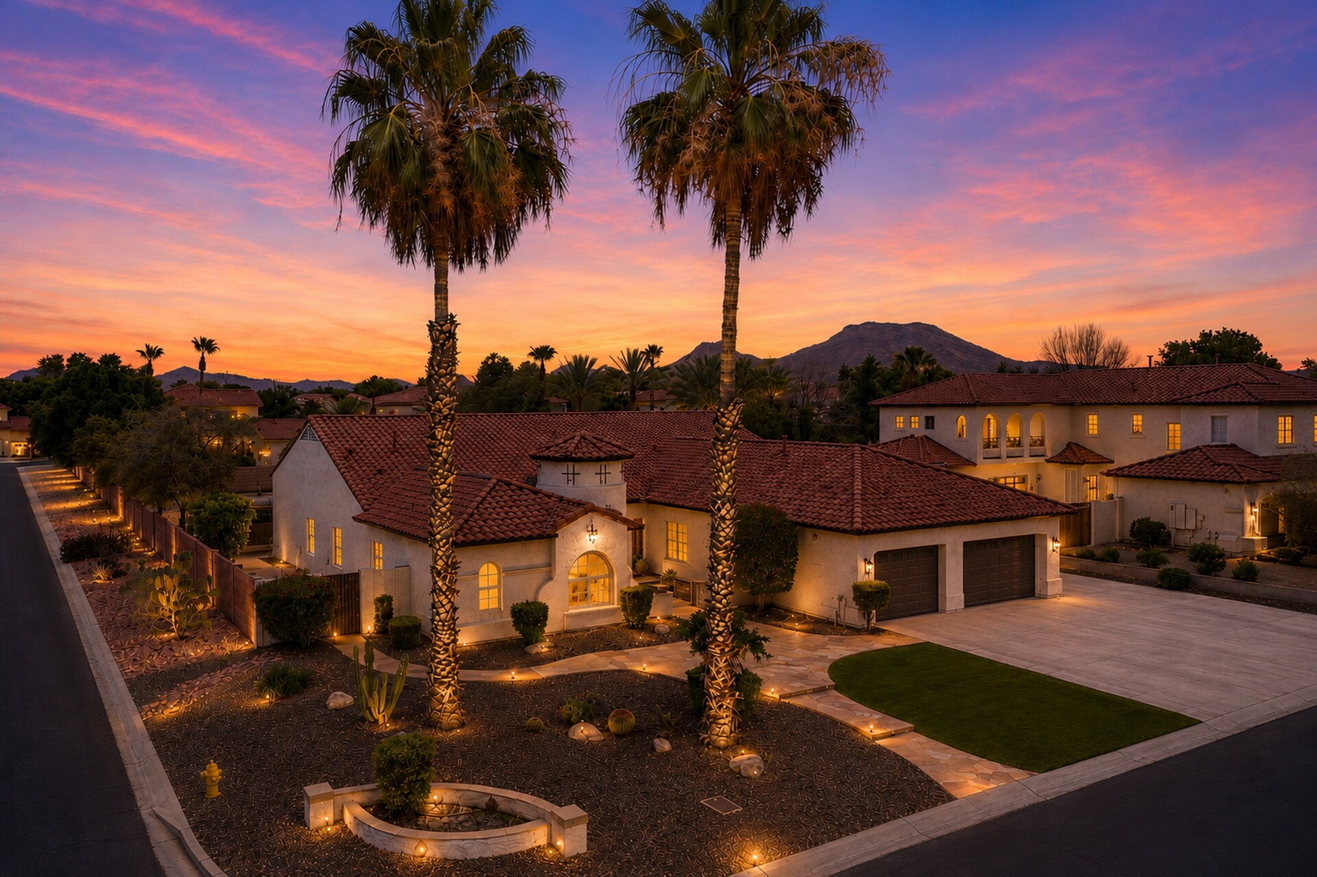 LUXURY PREMIUM GATED 11 BED RAL ACTIVE & HIGH PERFORMER, Peoria, AZ à vendre Photo de l’immeuble– Image 1 sur 15