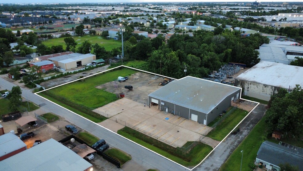 8508 Rannie Rd, Houston, TX à louer - Photo principale – Image 1 sur 2