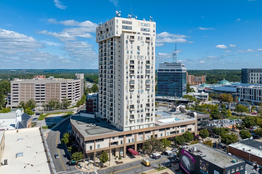 28 Allegheny Ave, Towson, MD à vendre - Photo principale – Image 1 sur 7