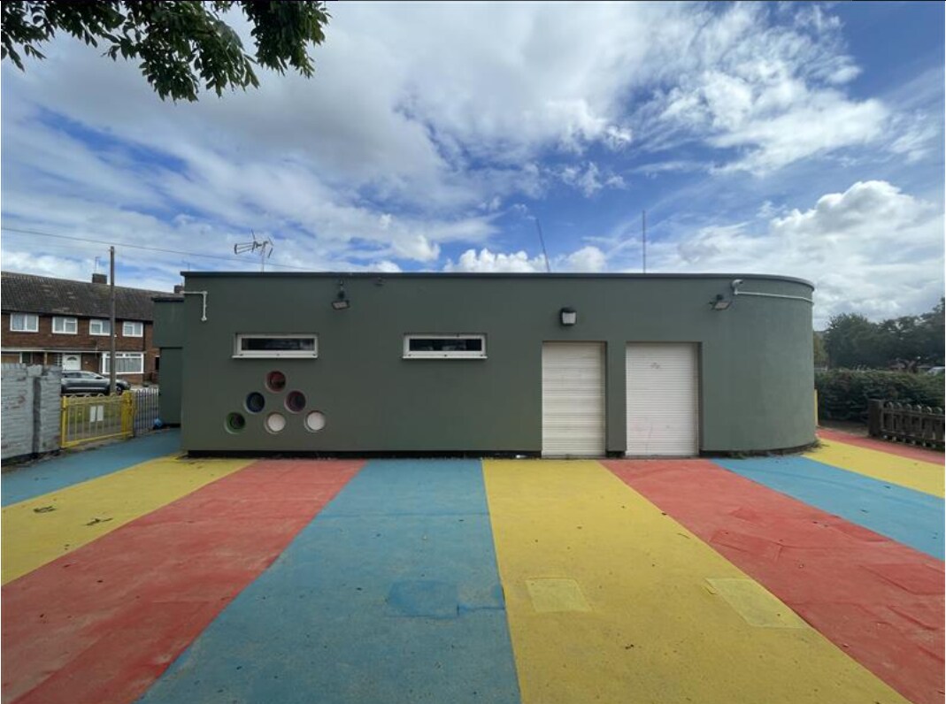 6 Edison Dr, Southall à louer Photo principale– Image 1 sur 5