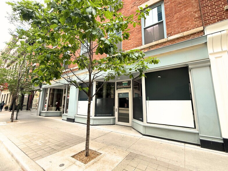 83 King St E, Toronto, ON à louer - Photo de l’immeuble – Image 2 sur 4