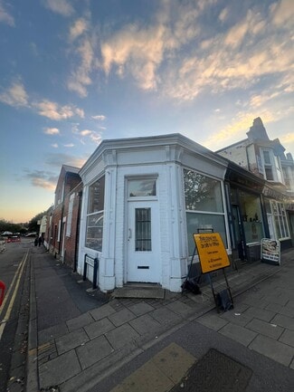 Plus de détails pour 50 Bromham Rd, Bedford - Local commercial à louer