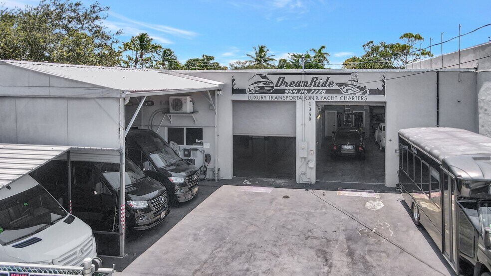 1359 SW 21st Ter, Fort Lauderdale, FL à vendre - Photo de l’immeuble – Image 2 sur 17