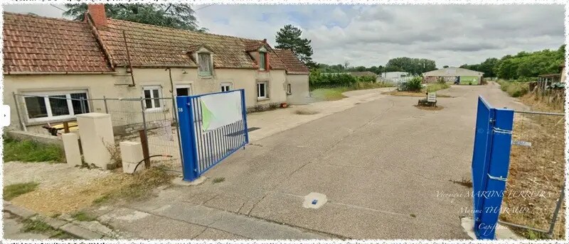 Bureau dans Sancoins à vendre - Photo de l’immeuble – Image 1 sur 2