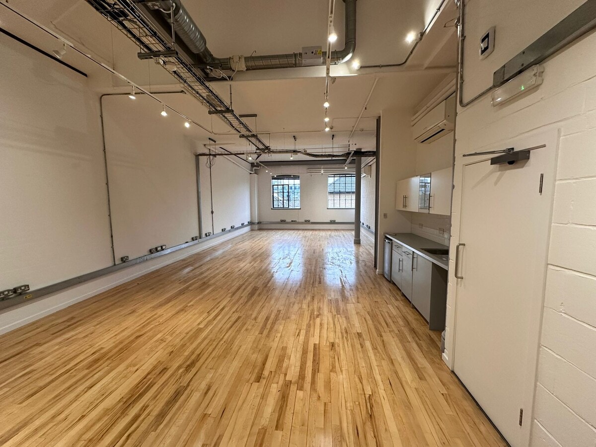 44-48 Wharf Rd, Londres, LND N1 7UX - Lot 25 - - Photo intérieure - Image 1 of 6