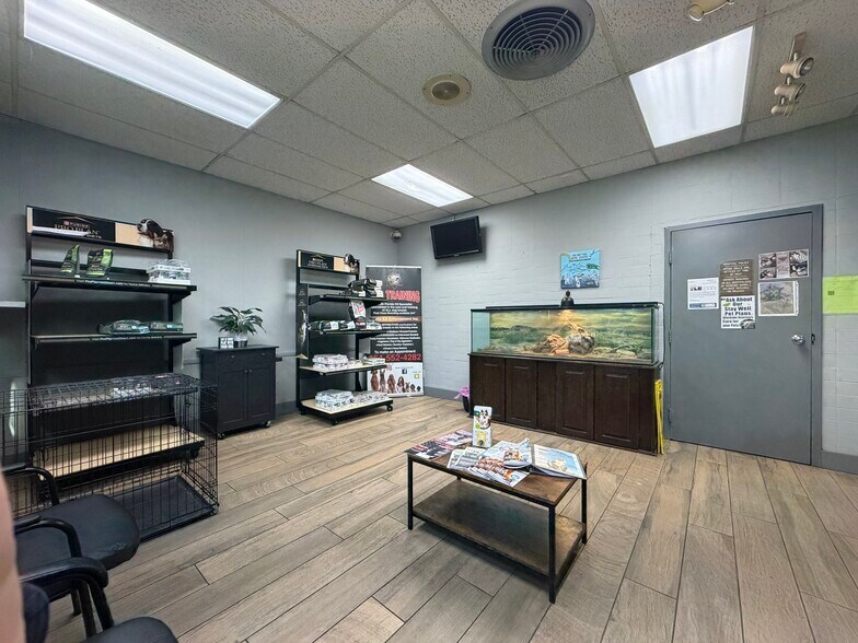 2200 W Oakland Park Blvd, Oakland Park, FL à vendre - Photo de l’immeuble – Image 2 sur 8