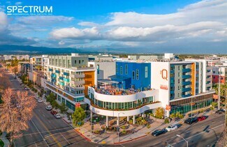 Plus de détails pour 6200 Variel Ave, Woodland Hills, CA - Local commercial à louer