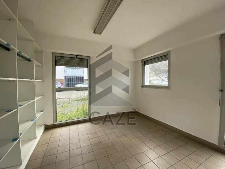 Bureau dans Cenon à louer - Photo intérieure – Image 3 sur 6