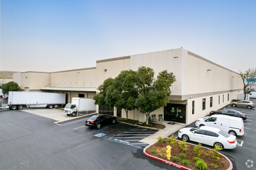 7041 Las Positas Rd, Livermore, CA à louer - Photo de l’immeuble – Image 1 sur 4