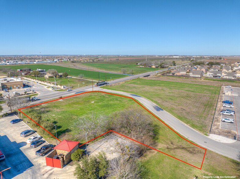 Fm 758, New Braunfels, TX à vendre - Photo de l’immeuble – Image 3 sur 15