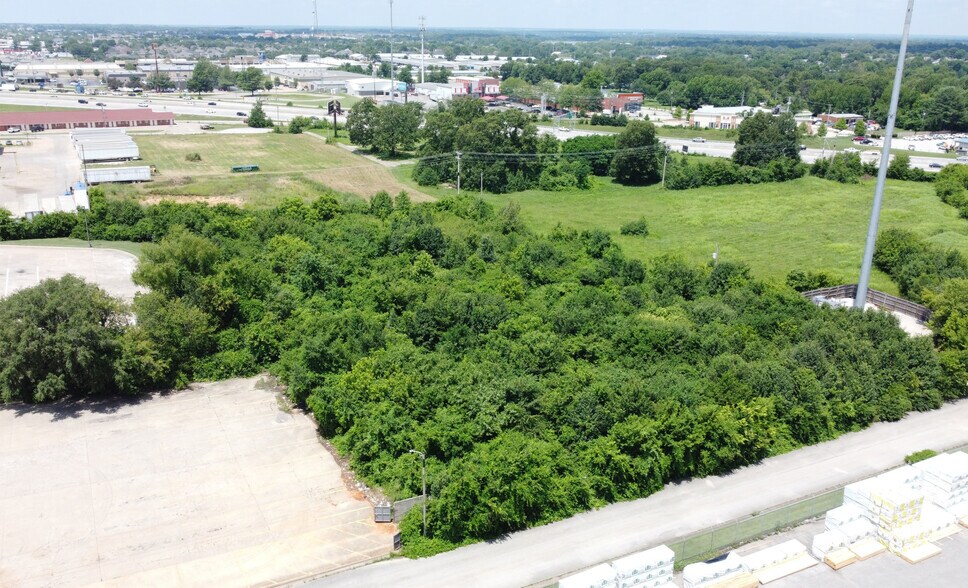 982 Metroplex Dr, Springdale, AR à vendre - Aérien – Image 3 sur 6