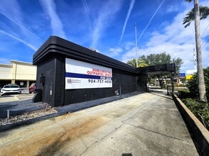 2200 W International Speedway Blvd, Daytona Beach, FL à louer Photo intérieure– Image 1 sur 7