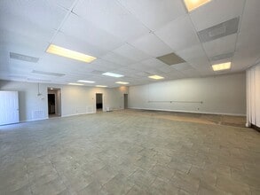 1443 N E St, San Bernardino, CA à vendre Photo intérieure– Image 1 sur 6