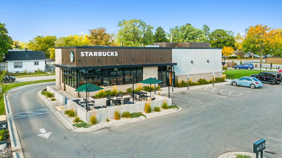 1567 Mason St, Green Bay, WI à vendre - Photo de l’immeuble – Image 3 sur 11