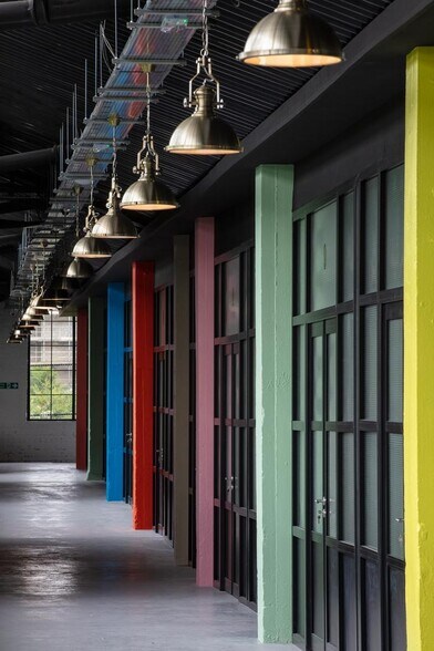 Mowat Industrial Estate, Watford à louer - Photo de l’immeuble – Image 3 sur 13