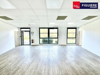 Plus de détails pour 1330 Avenue Jean-René Guillibert Gautier De La Lauzière, Aix-en-Provence - Bureau à louer