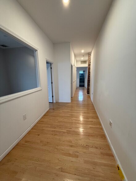 217 Beach 116Th St, Rockaway Park, NY à louer - Photo de l’immeuble – Image 3 sur 11