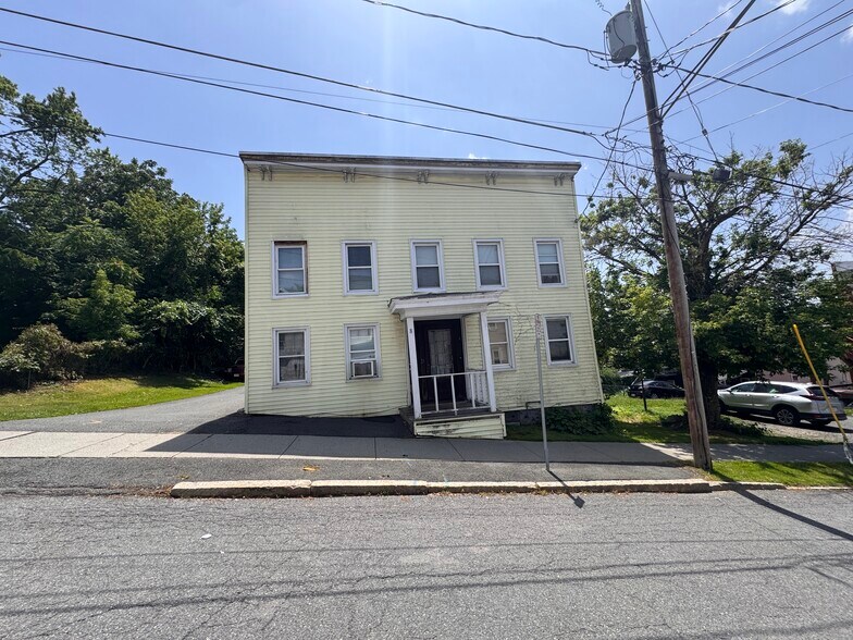 8 John St, Rensselaer, NY à vendre - Photo de l’immeuble – Image 2 sur 16