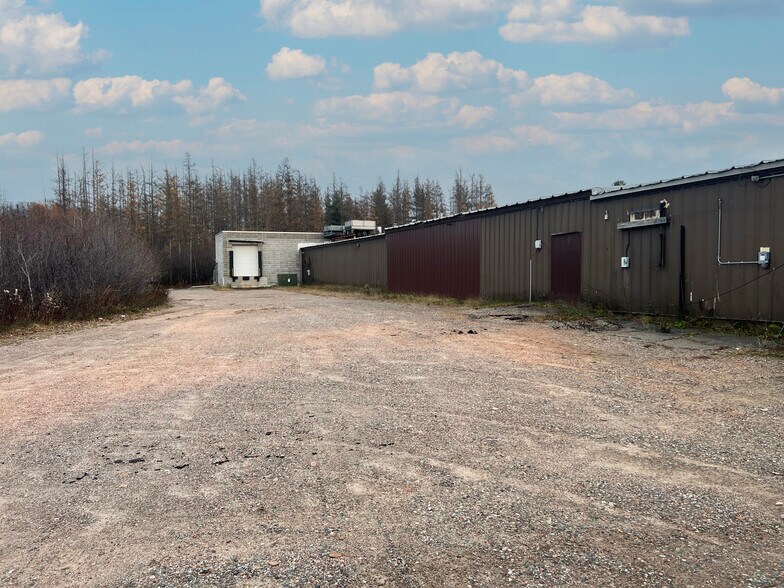 990 N 4th St, Tomahawk, WI à louer - Photo de l’immeuble – Image 3 sur 10
