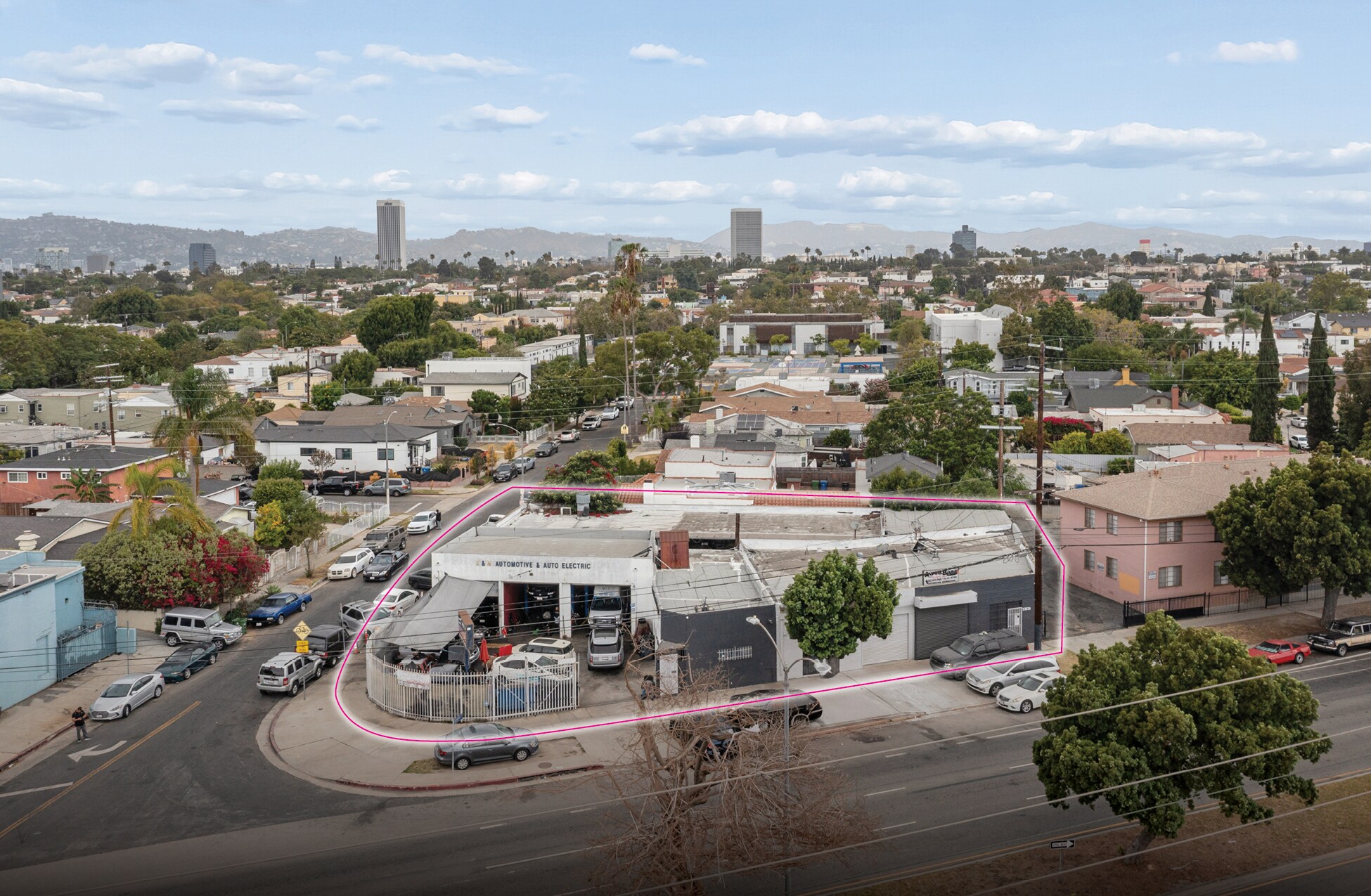 5363 Venice Blvd, Los Angeles, CA à vendre Photo de l’immeuble– Image 1 sur 15