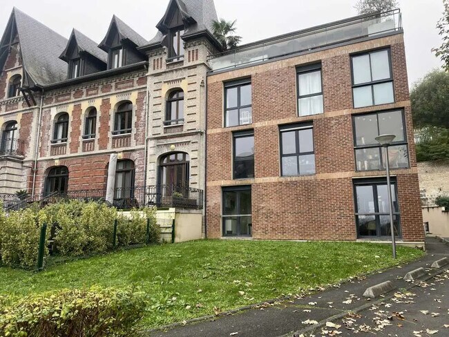 Plus de détails pour Bureau à vendre