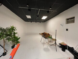 Plus de détails pour 3117 12th St, Astoria, NY - Local commercial à louer