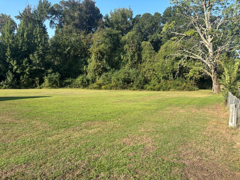 2500 S Knoxville Ave, Russellville, AR à vendre - Photo de l’immeuble – Image 3 sur 7