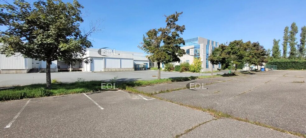 Industriel/Logistique dans Civrieux-d'Azergues à vendre - Photo de l’immeuble – Image 2 sur 16