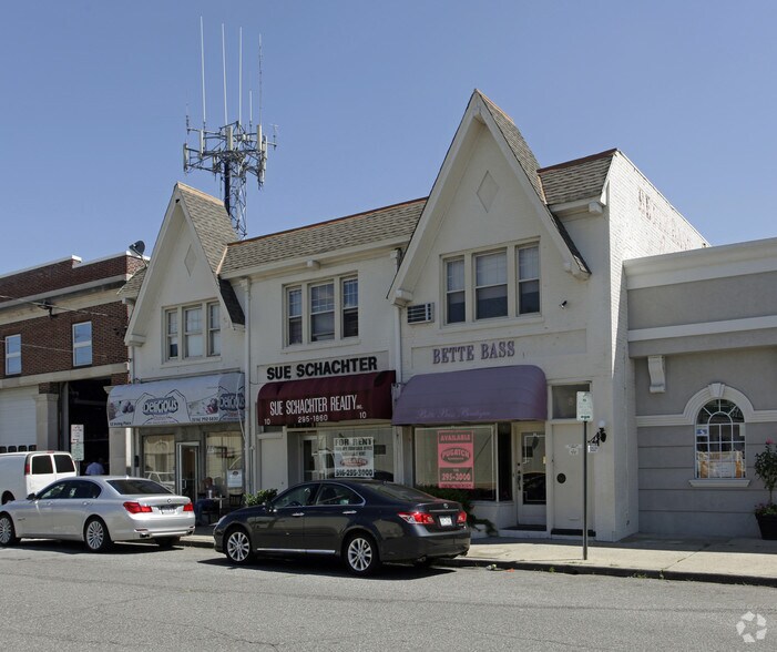 8-10 Irving Pl, Woodmere, NY à louer - Photo principale – Image 1 sur 26