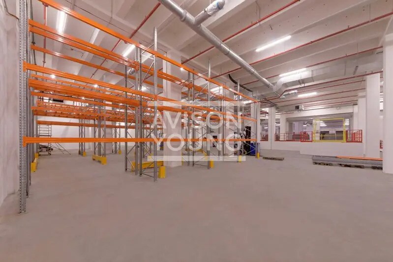 Industriel/Logistique dans Paris à louer - Photo de la construction – Image 3 sur 6