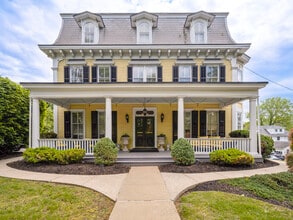 149 S Main St, Doylestown, PA à louer Photo de l’immeuble– Image 1 sur 27