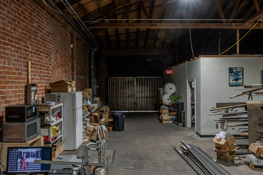 2456 E 57th St, Huntington Park, CA à vendre - Photo de l’immeuble – Image 3 sur 21