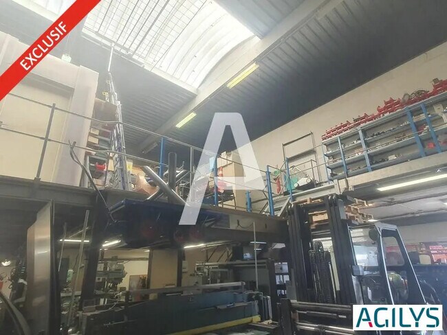 Plus de détails pour Local d’activités à vendre