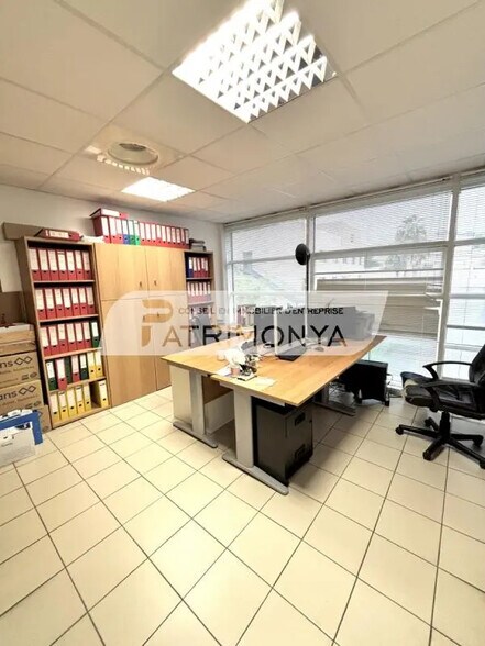 Bureau dans Marseille à louer - Photo de l’immeuble – Image 3 sur 7