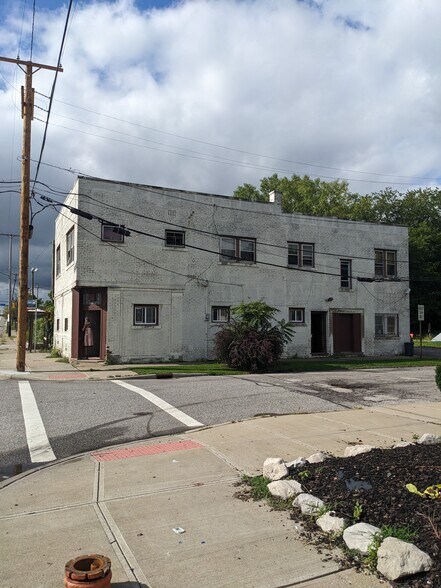 576 E 152nd St, Cleveland, OH à vendre - Photo de l’immeuble – Image 1 sur 24