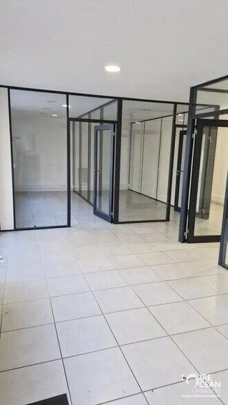 Local commercial dans Guérande à louer - Photo intérieure – Image 2 sur 6