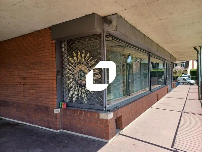 Plus de détails pour Local commercial à louer