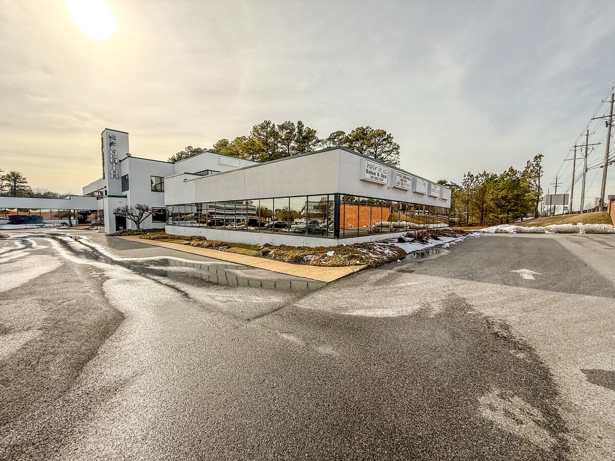 22335 Exploration Dr, Lexington Park, MD 20653 - Lot 1000 - - Photo intérieure - Image 1 of 37