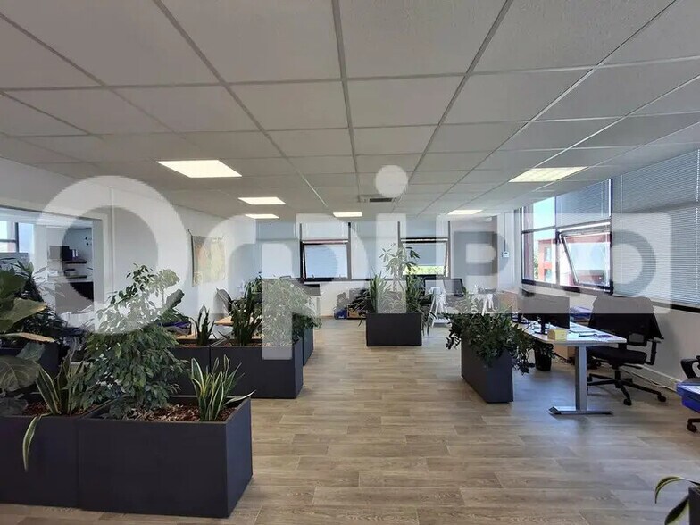 Bureau dans Guérande à vendre - Photo de l’immeuble – Image 1 sur 7